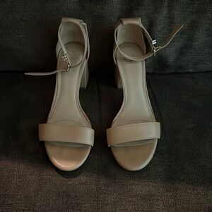 Size 8 strappy Nude heels